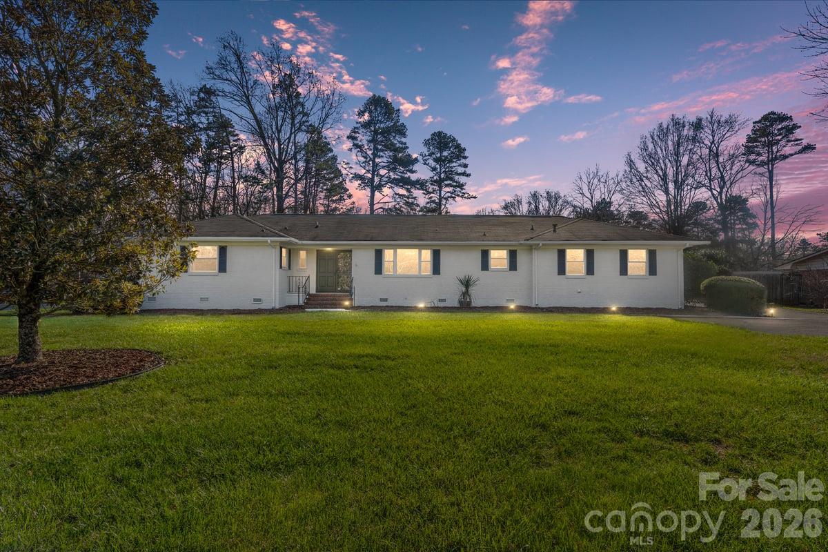 6700 Terry Dr., Charlotte, NC 28215