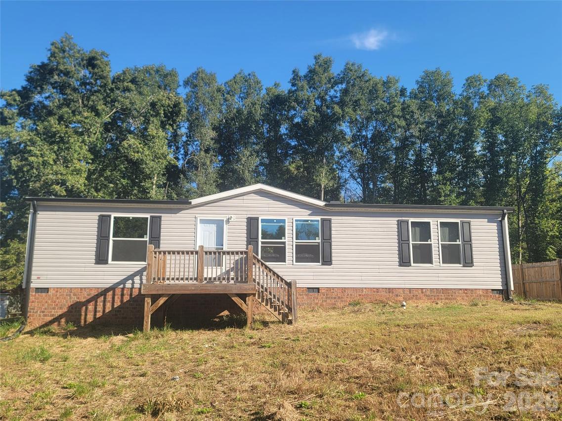 222 Gravel Hill Ct., Taylorsville, NC 28681