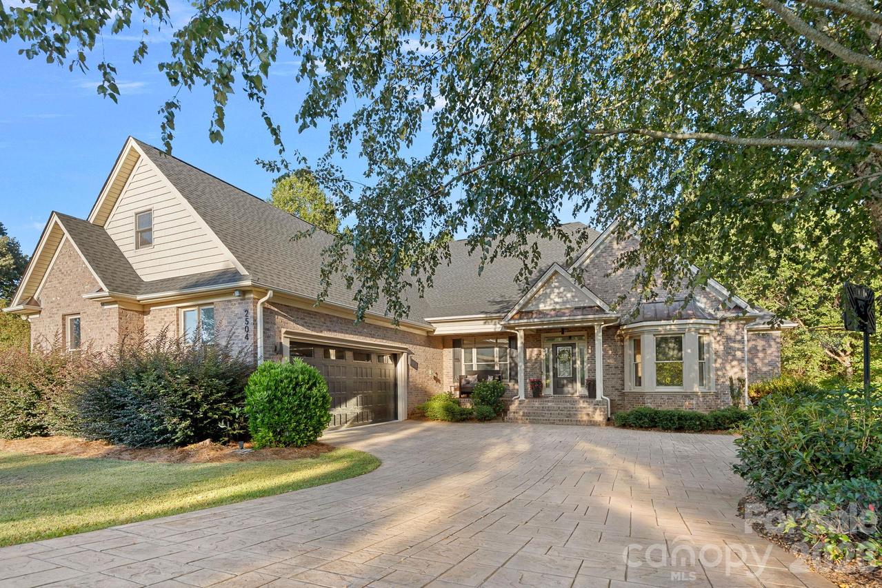 2504 Stoneview Ct., Denver, NC 28037