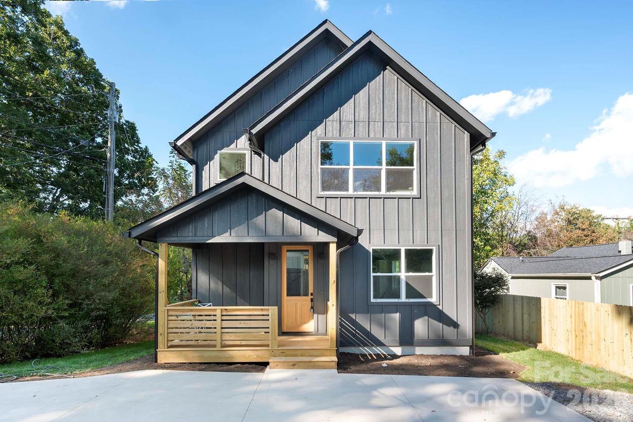 50 Byrd Rd., Black Mountain, NC 28711