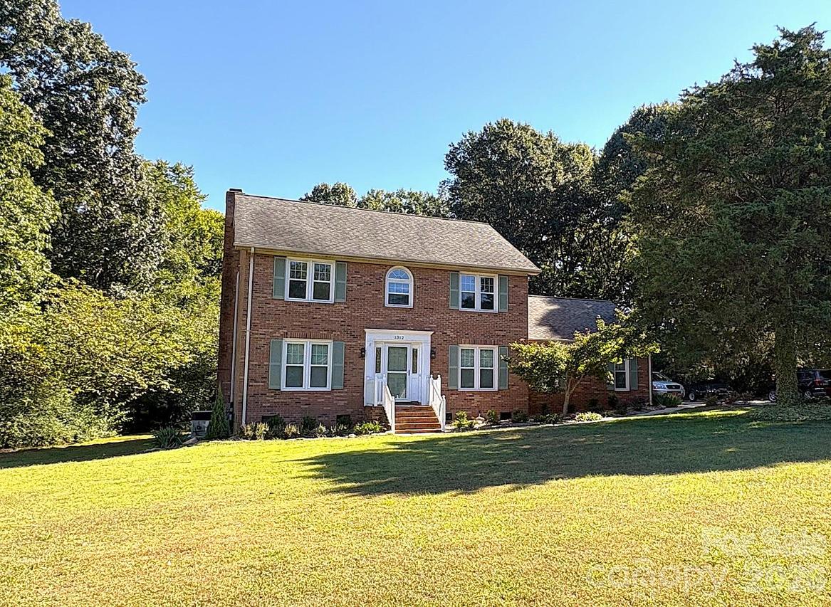 1312 Bennington Dr., Concord, NC 28027