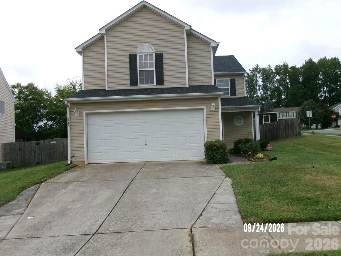 629 Finborough Ct., Charlotte, NC 28214