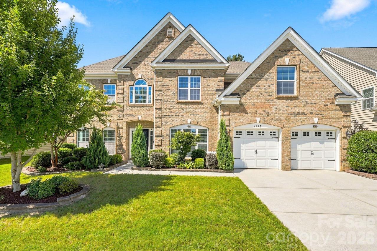 4852 Pepper Dr., Harrisburg, NC 28075