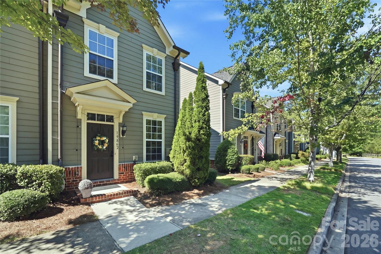 19862 Lamp Lighters Way, Cornelius, NC 28031