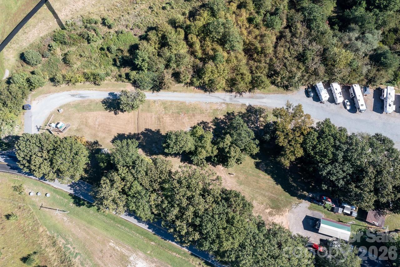 6770 Hudspeth Rd., Harrisburg, NC 28075