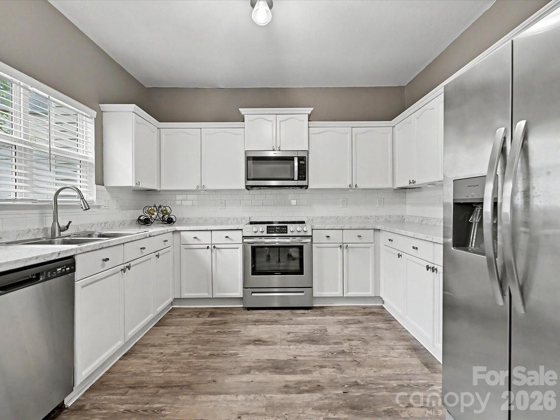 334 Bridal Veil Dr., Charlotte, NC 28217