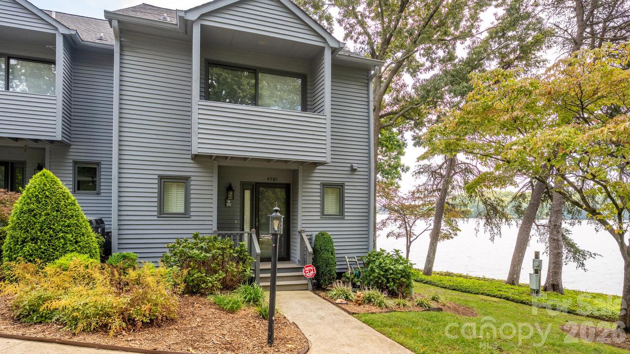 4585 Ina Ln., Sherrills Ford, NC 28673