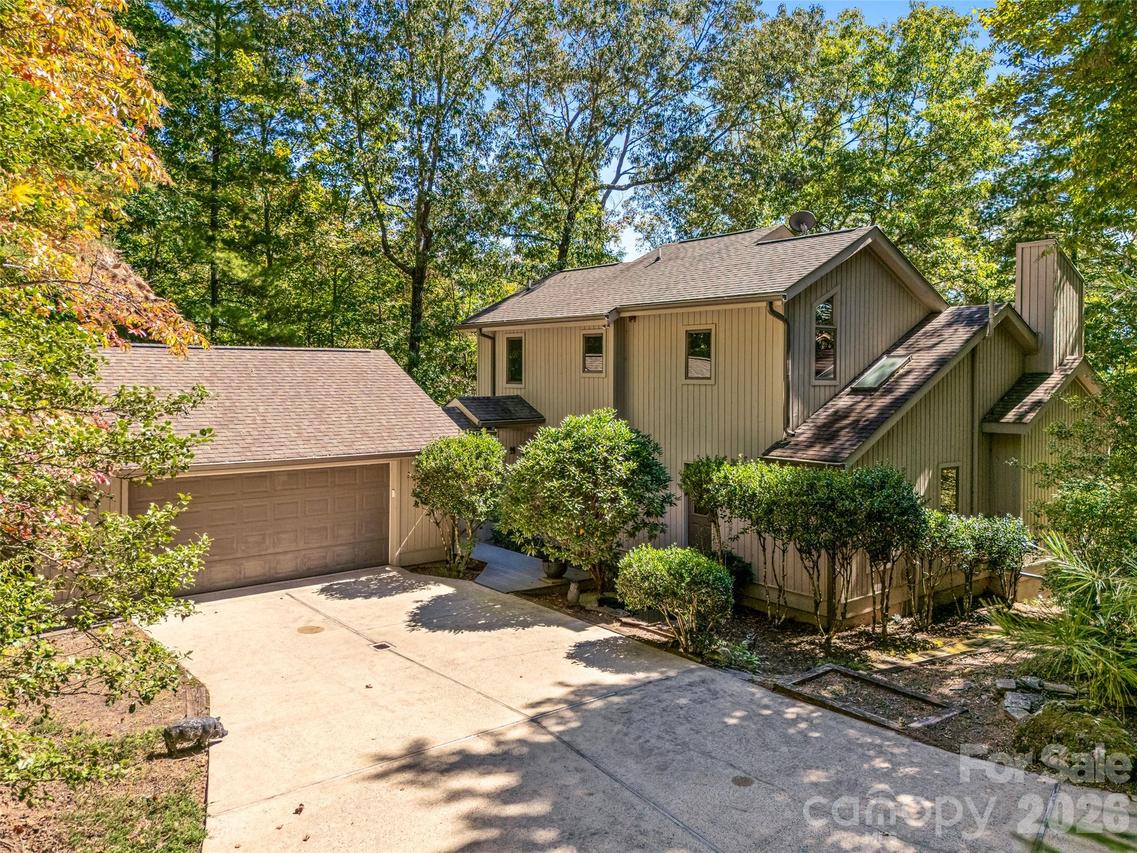 266 Stone Dr., Brevard, NC 28712