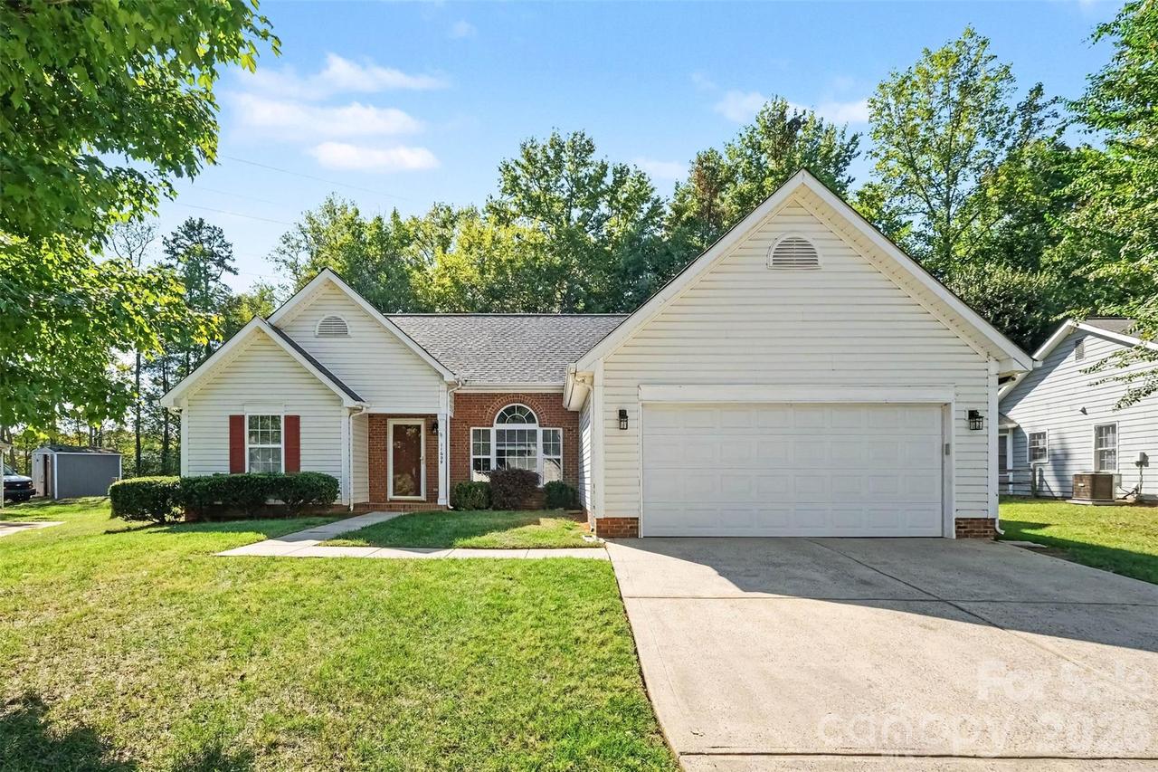 11609 Long Forest Dr., Charlotte, NC 28269