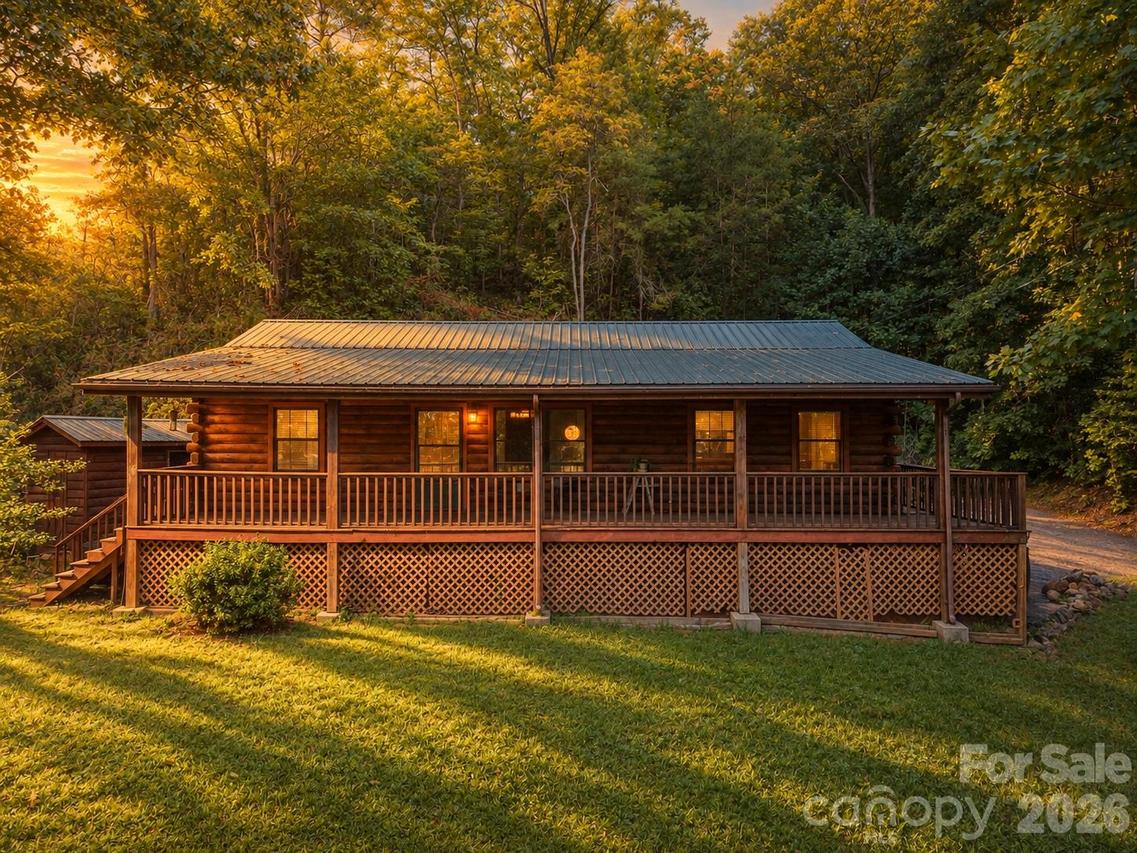 181 Seven Springs Rd., Whittier, NC 28789