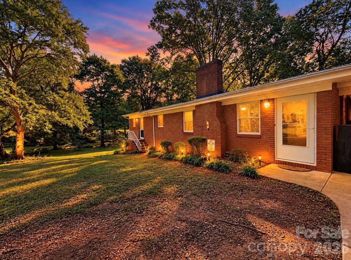 125 Willow Ave., Norwood, NC 28128