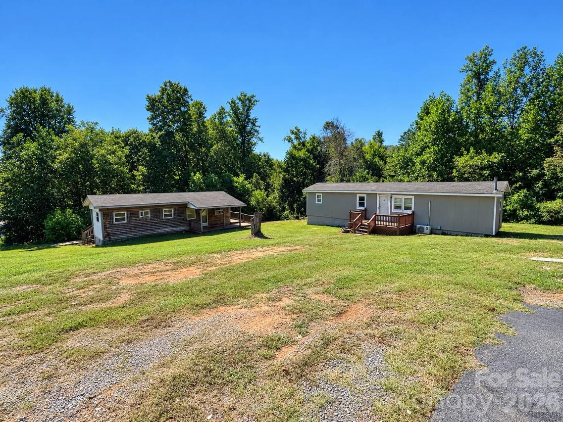 118 Hamlet Pl., Ronda, NC 28670