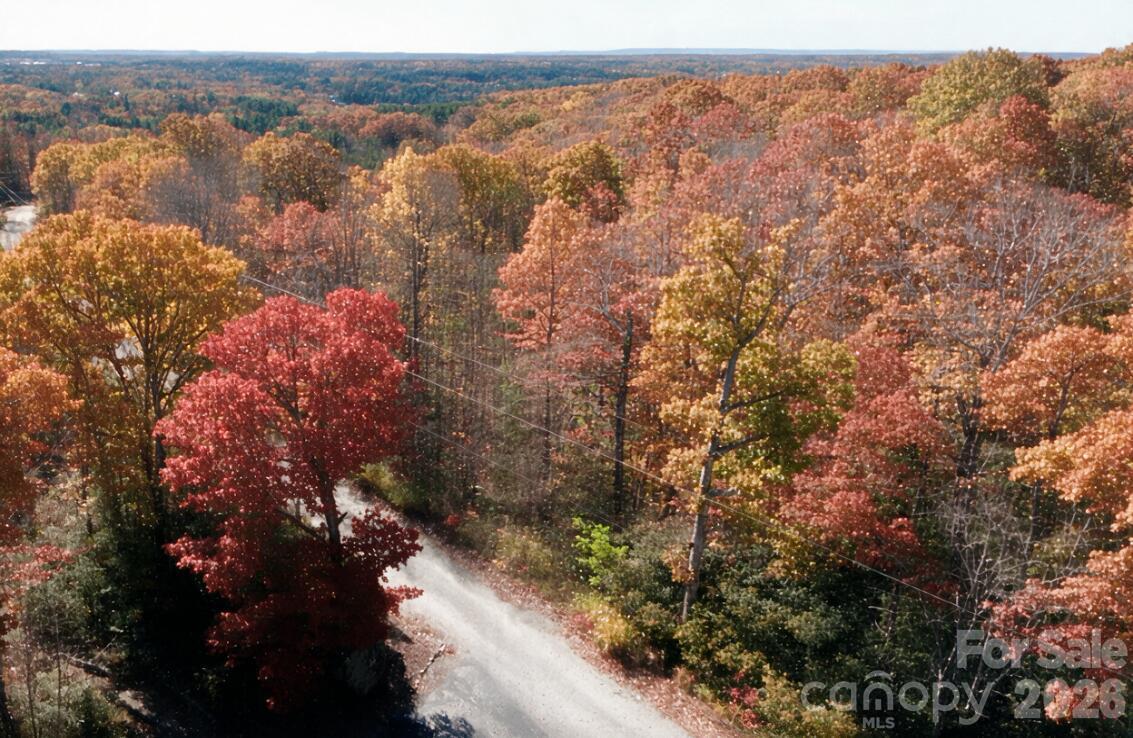 45 Autumn View Dr., Hendersonville, NC 28792