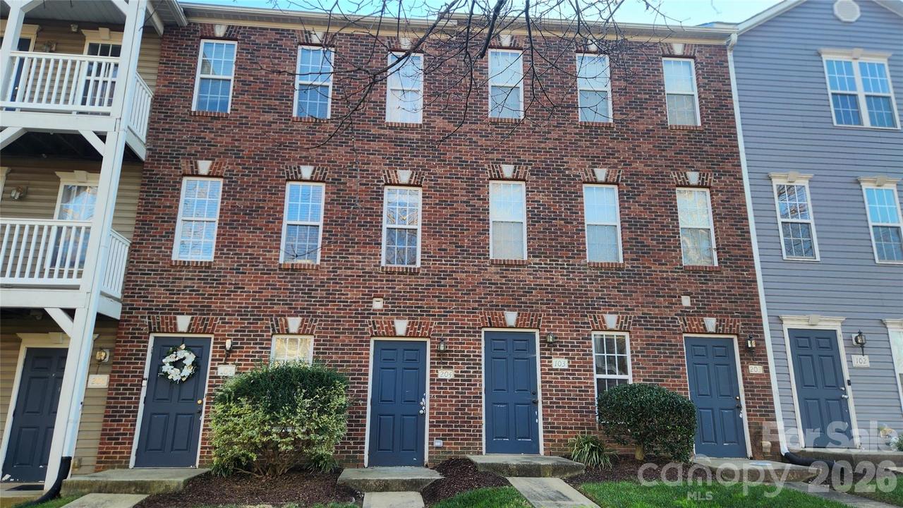 110 Steam Engine Dr. #204, Mooresville, NC 28115