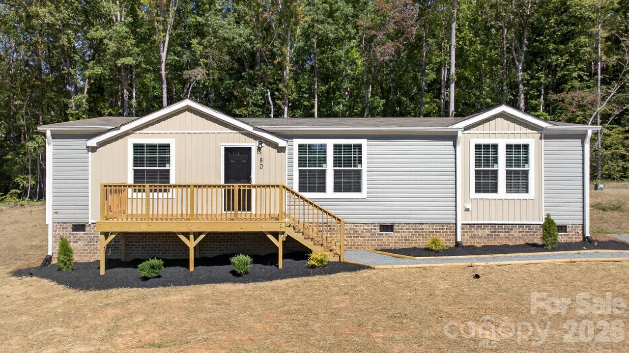 180 Christophers Ct., Lexington, NC 27295