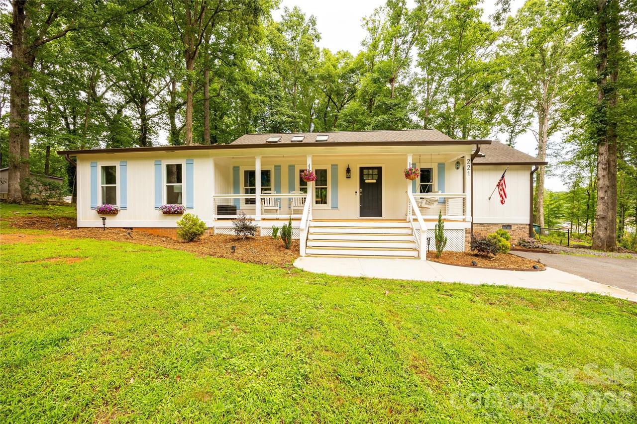 221 5th St., Conover, NC 28613