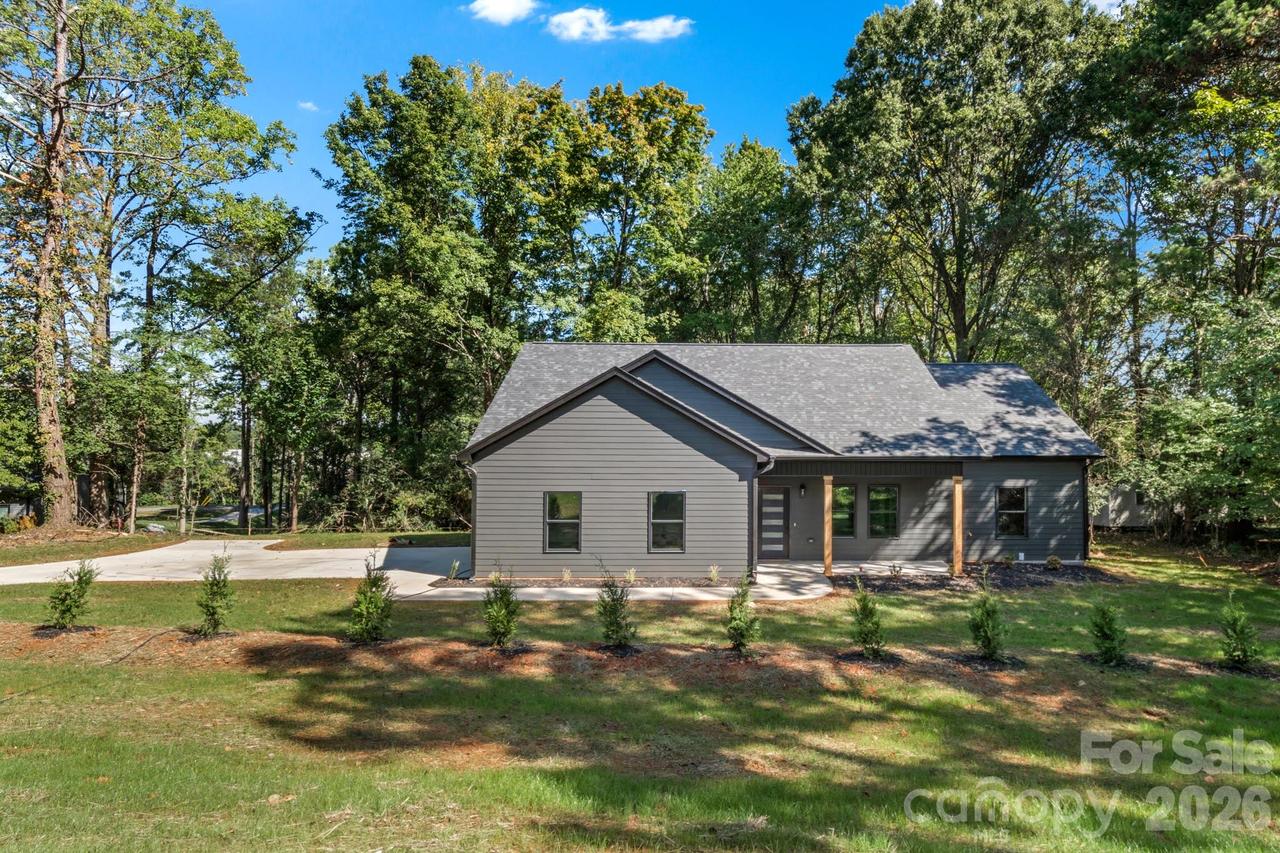 2309 Frederick Dr., Winston Salem, NC 27103