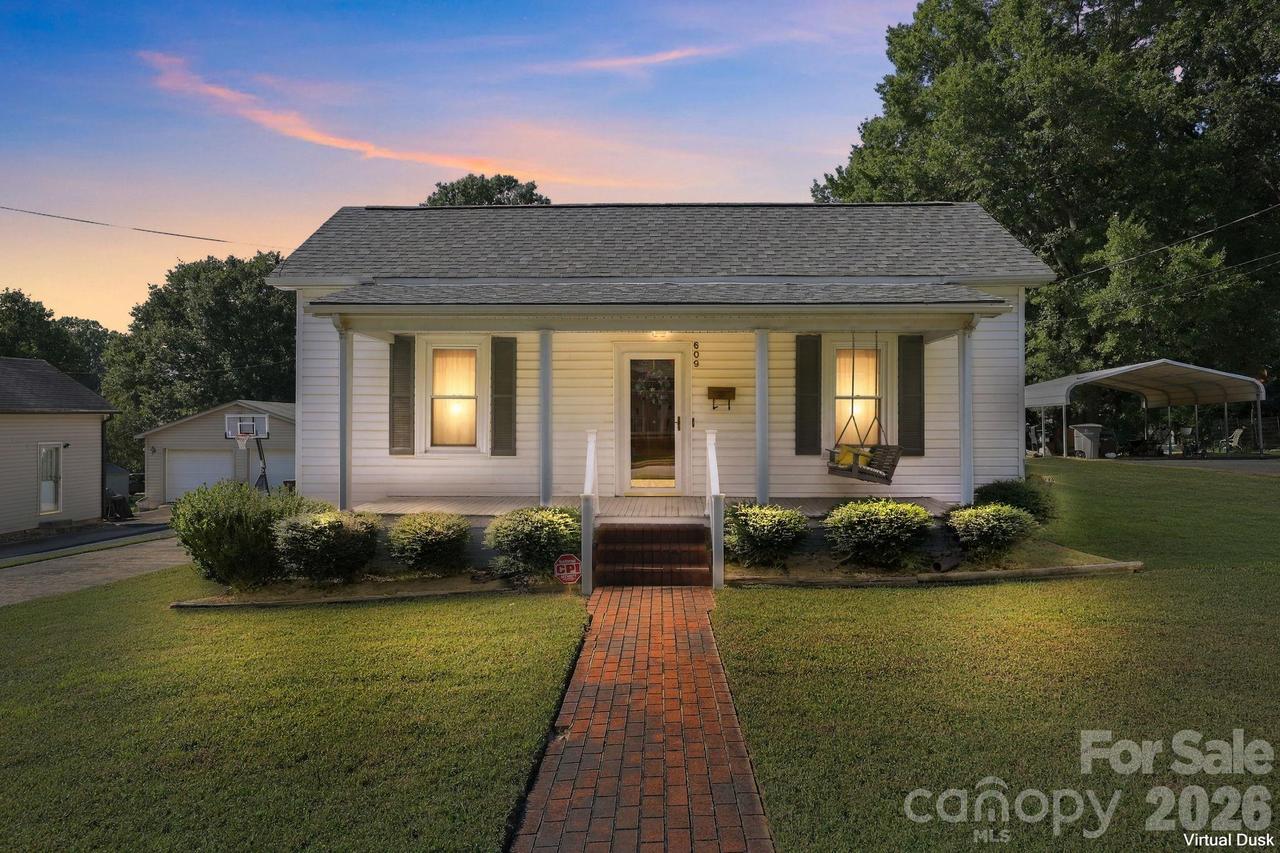 609 Poplar Ave., Kannapolis, NC 28081
