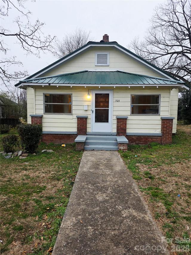 703 Buffalo Ln., Shelby, NC 28150