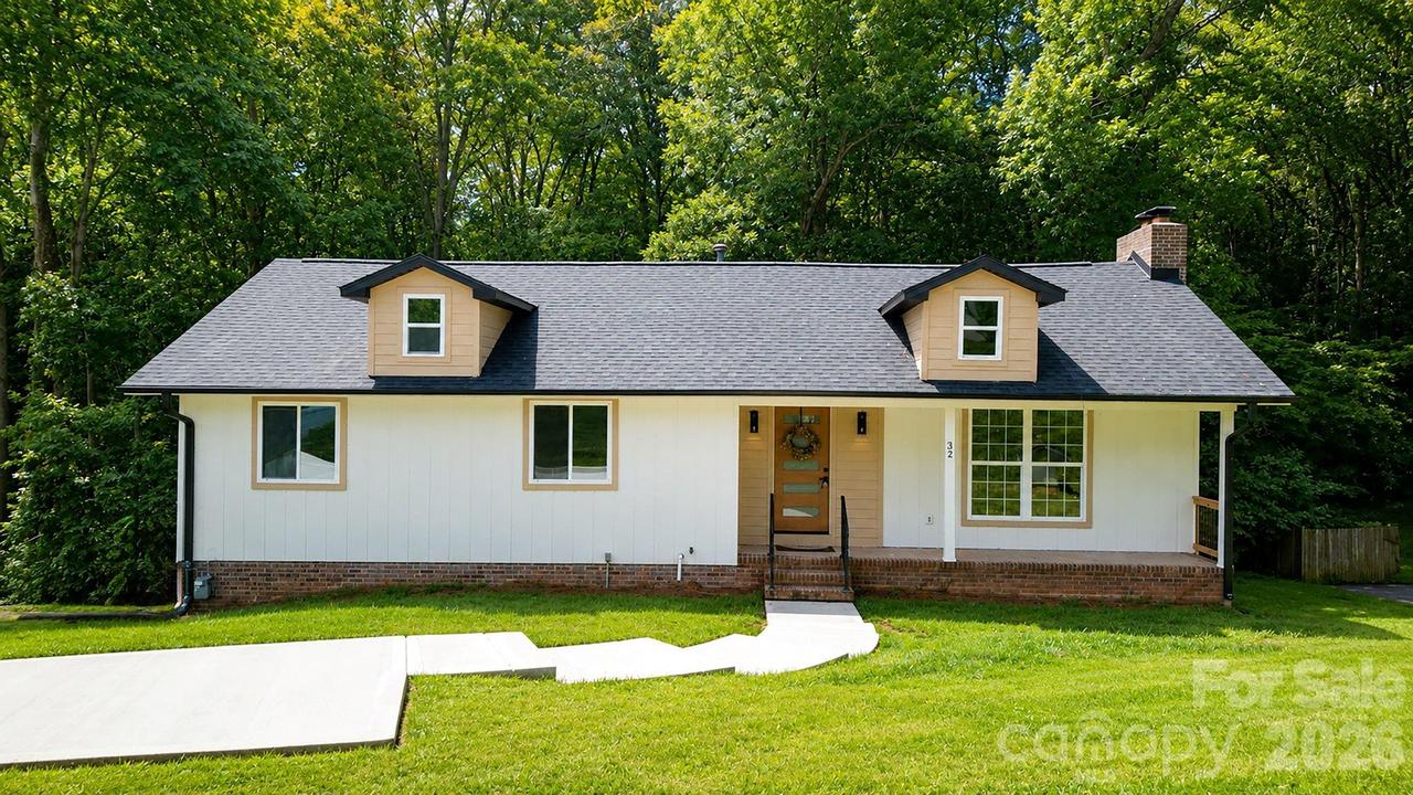 32 Bowen Dr., Belmont, NC 28012