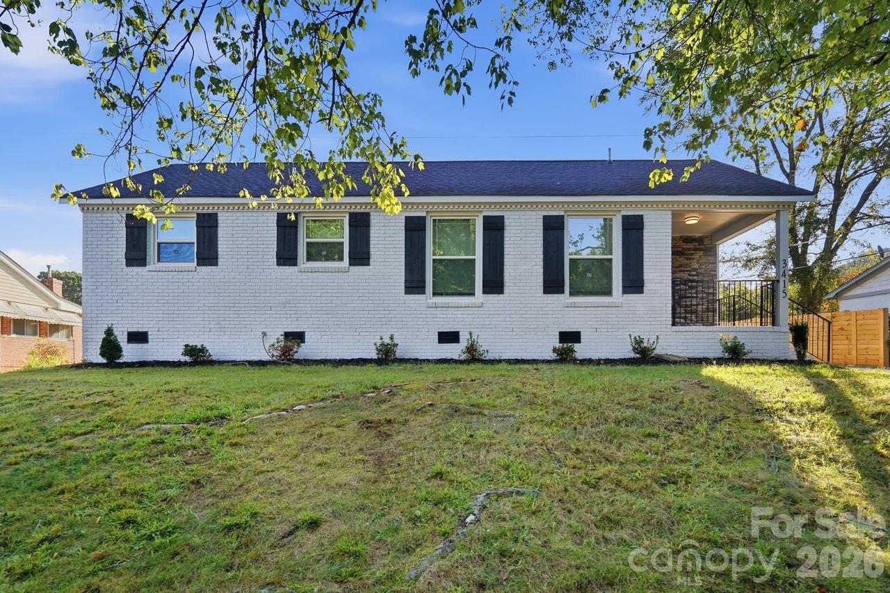 3228 Barfield Dr., Charlotte, NC 28217