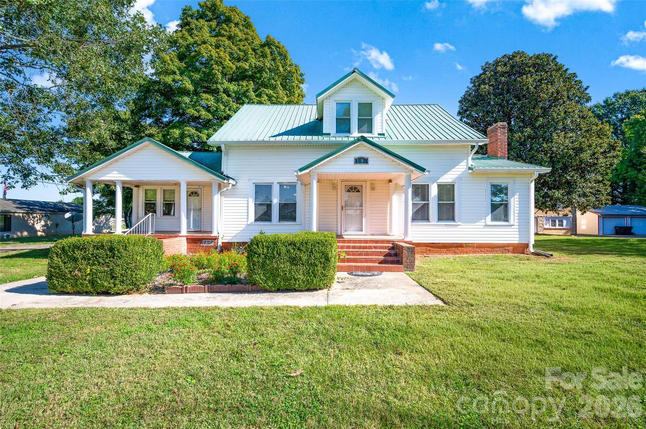 1892 W Memorial Hwy., Union Grove, NC 28689