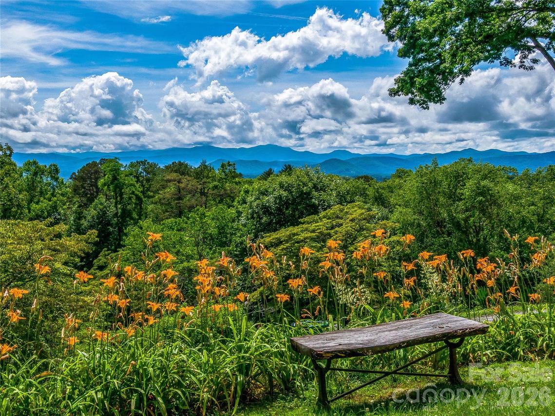 170 Twin Springs Rd., Hendersonville, NC 28792