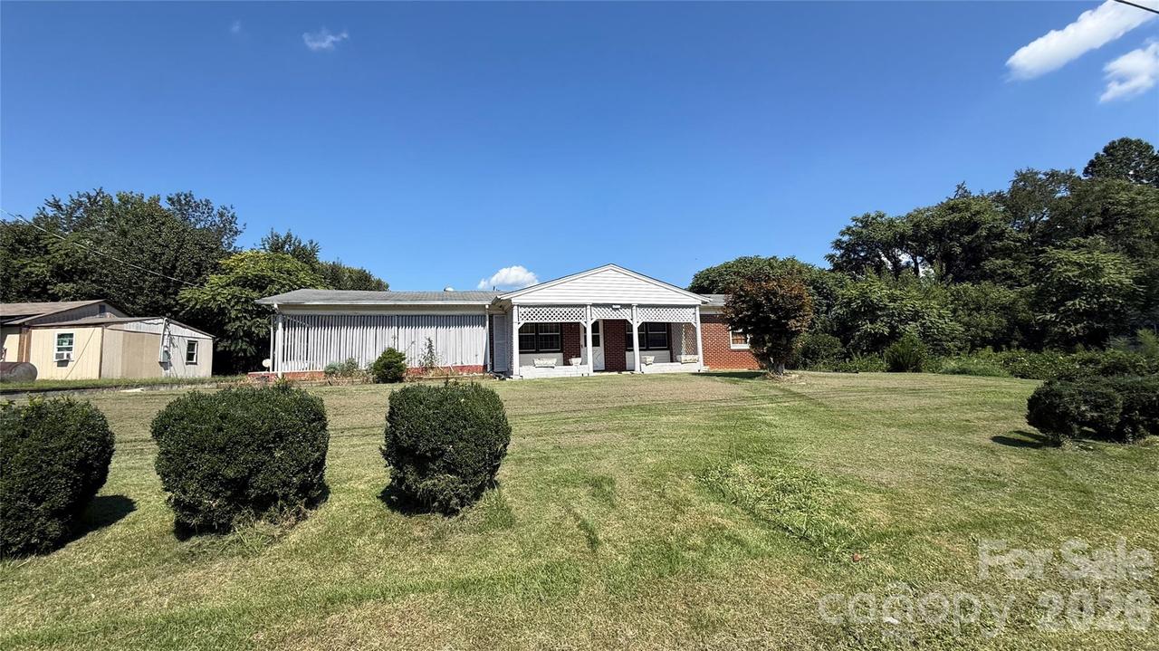 1517 Barcose St., Lenoir, NC 28645