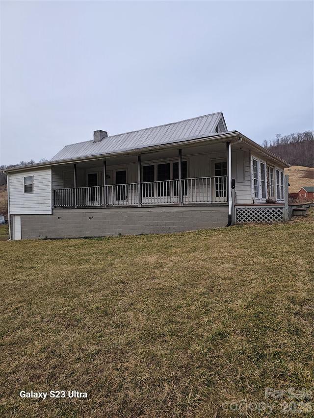 664 Water St., Bakersville, NC 28705