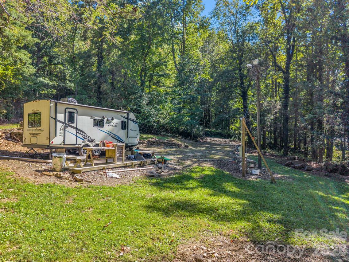 242 Summer Haven Rd., Swannanoa, NC 28778