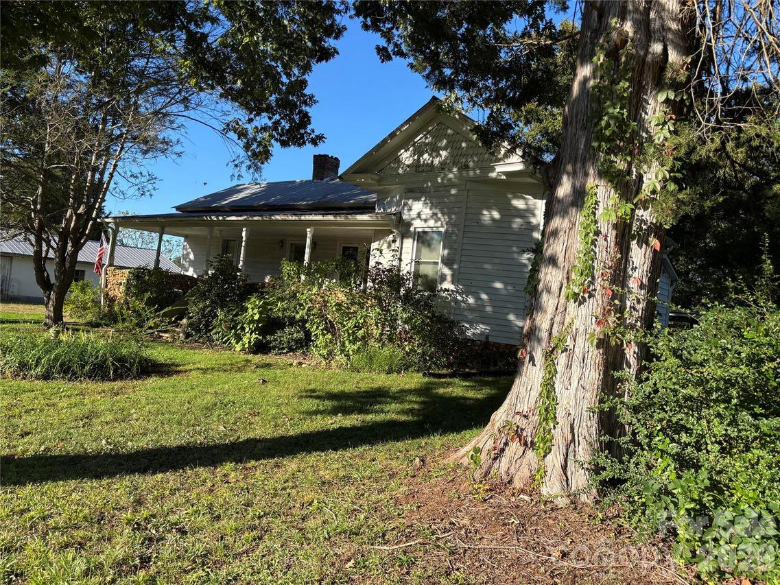 6144 Hudlow Rd., Union Mills, NC 28167