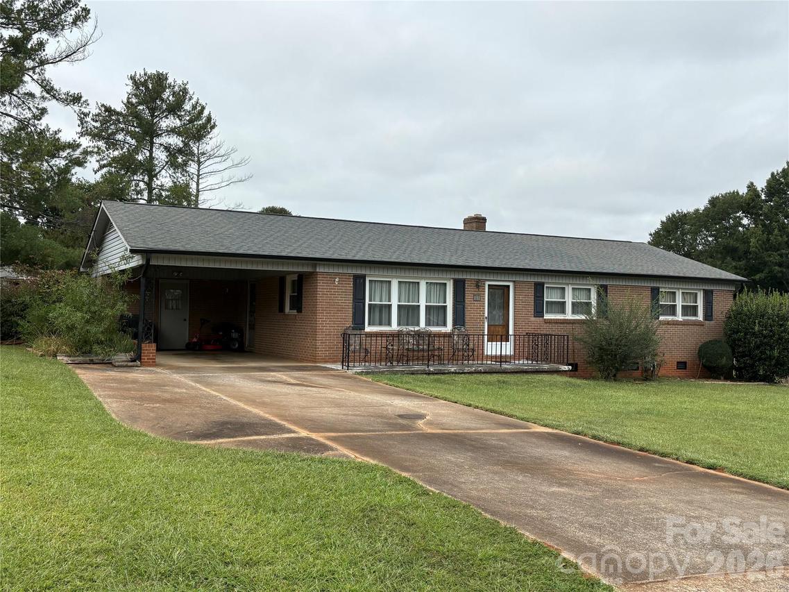 152 Hazelwood Rd., Forest City, NC 28043