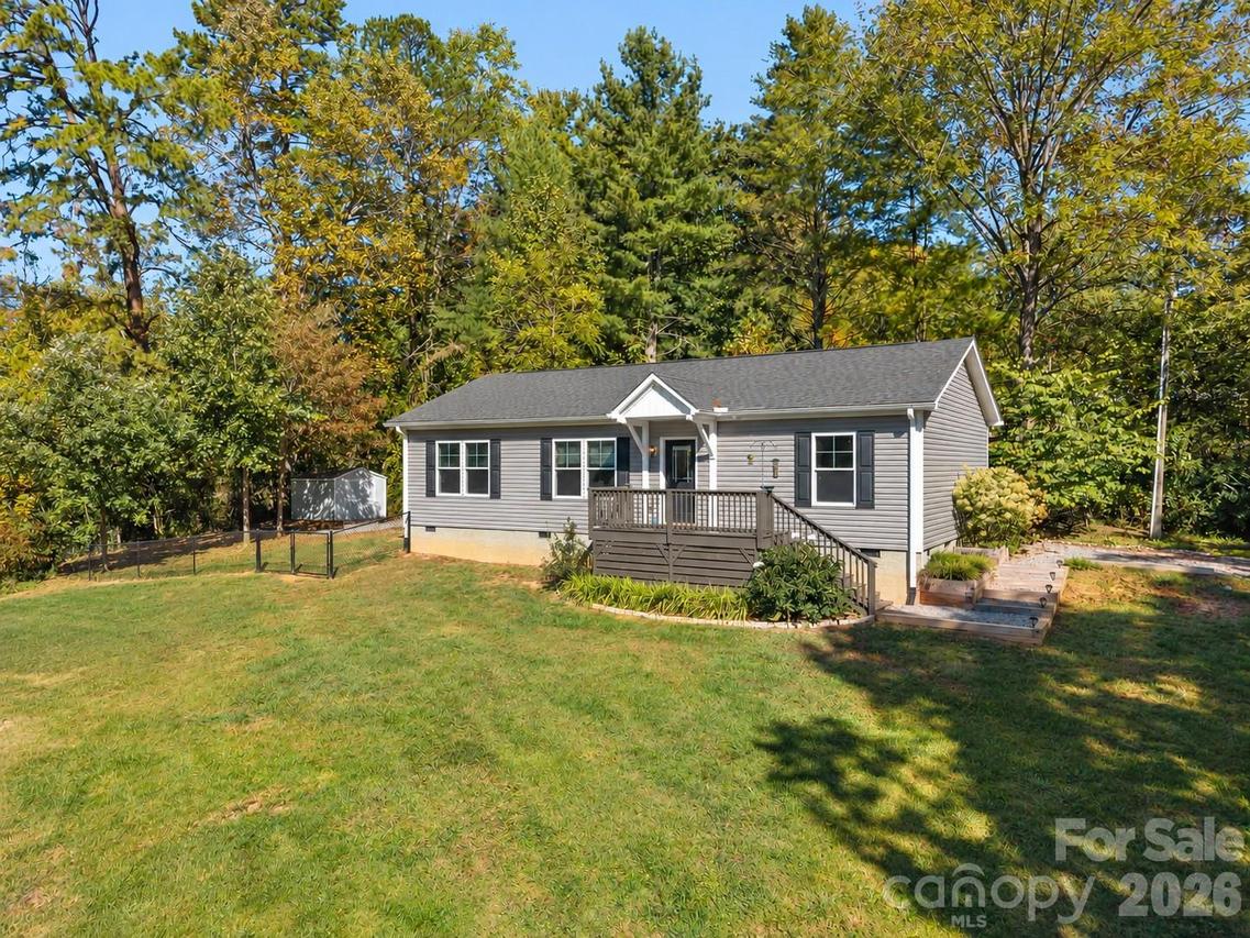 36 Tempie Ln., Arden, NC 28704