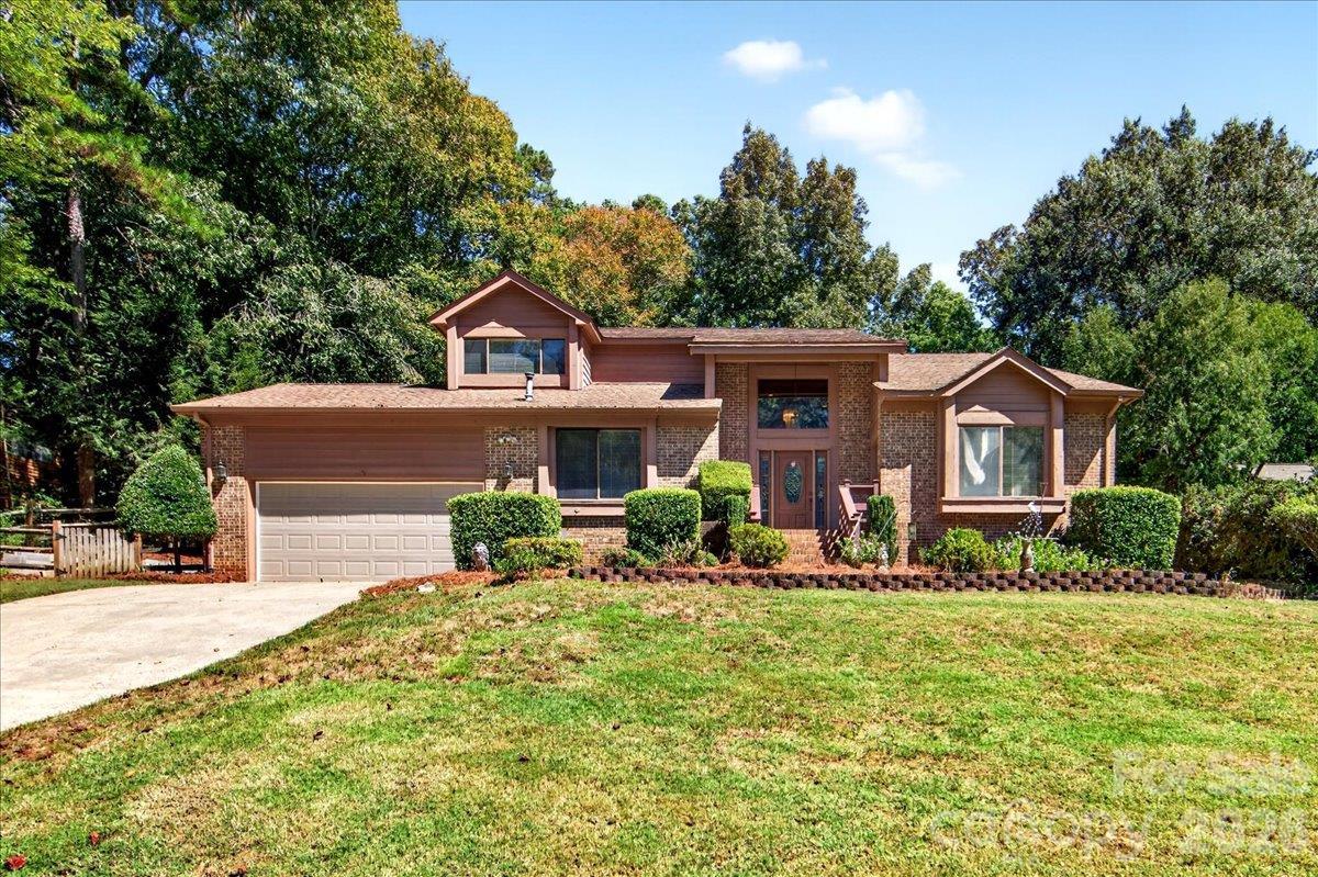 6133 Rhone Dr., Charlotte, NC 28226