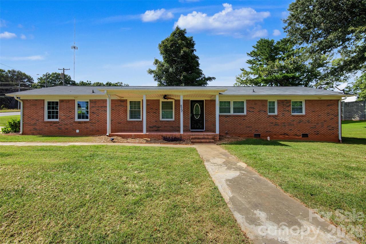517 N Carolina Ave., Statesville, NC 28677