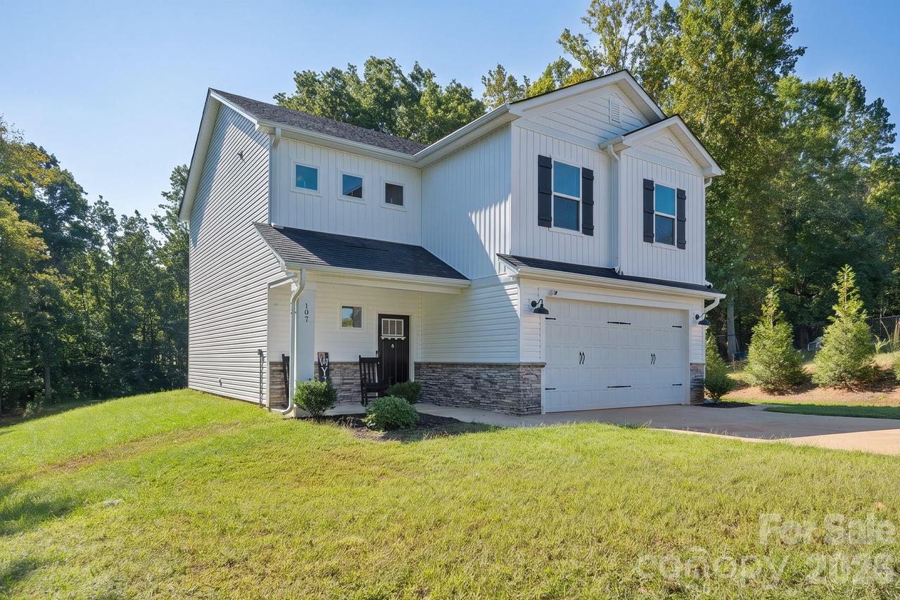 197 Winding Cedar Dr., Statesville, NC 28677