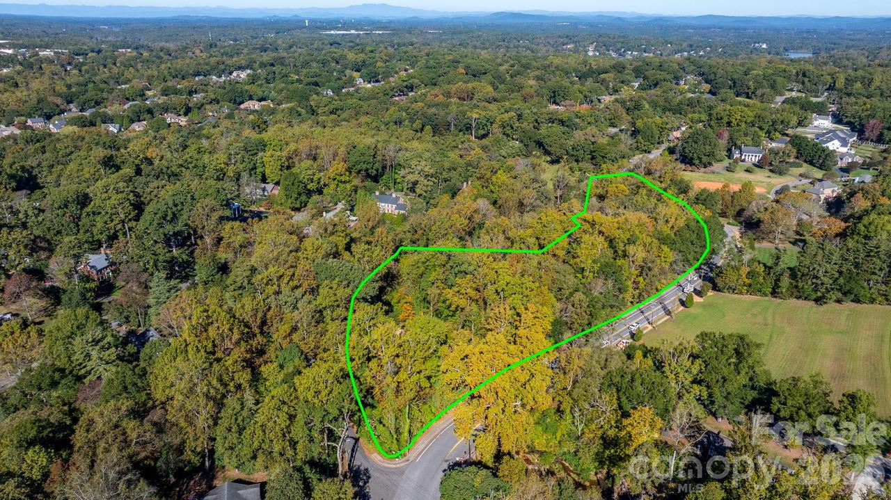 00 6th St., Hickory, NC 28601