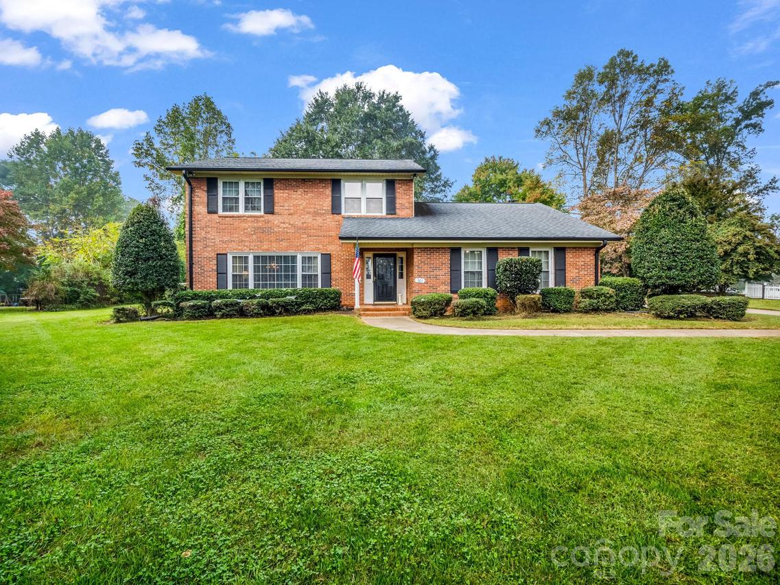 301 Knollwood Dr., Forest City, NC 28043