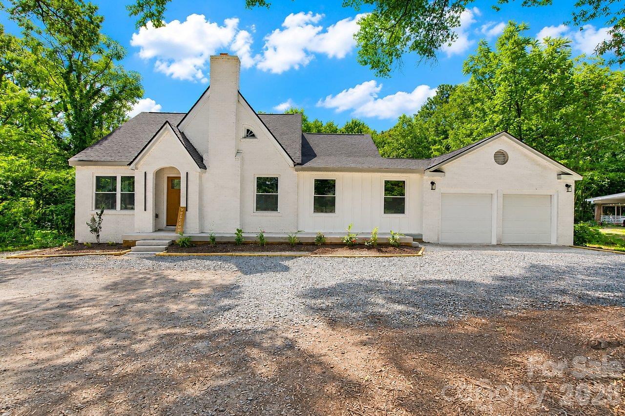 4115 Sharon Amity Rd., Charlotte, NC 28205