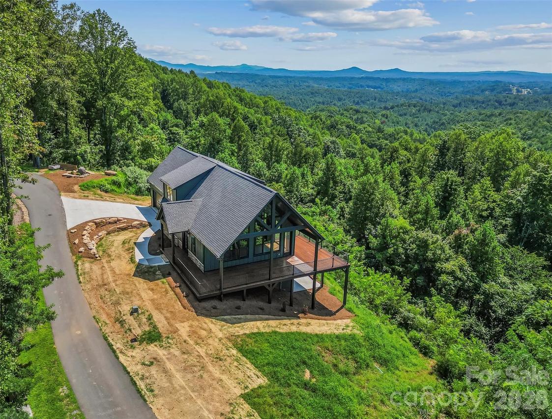 4898 Soaring Top Ln., Lenoir, NC 28645