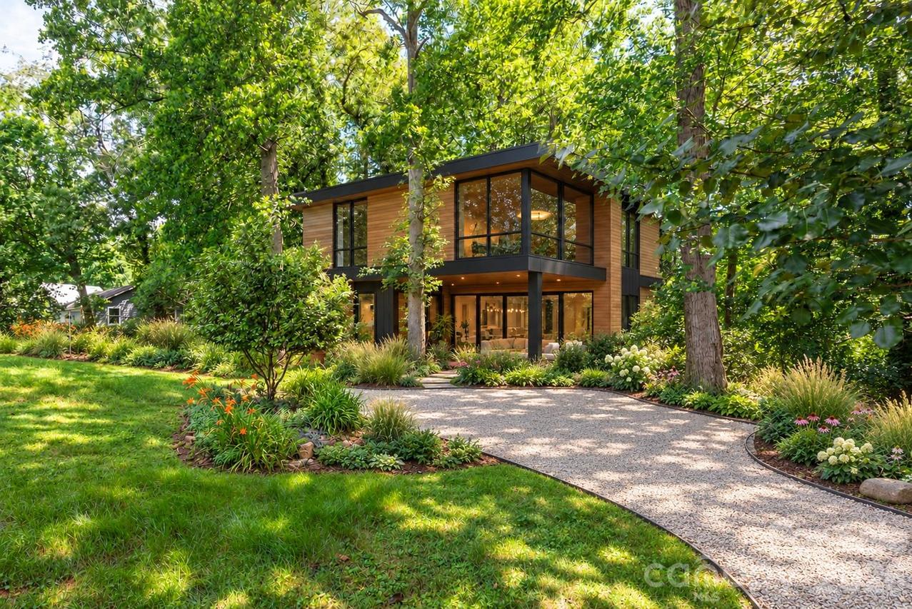 30 and 34 Harnett St., Asheville, NC 28806