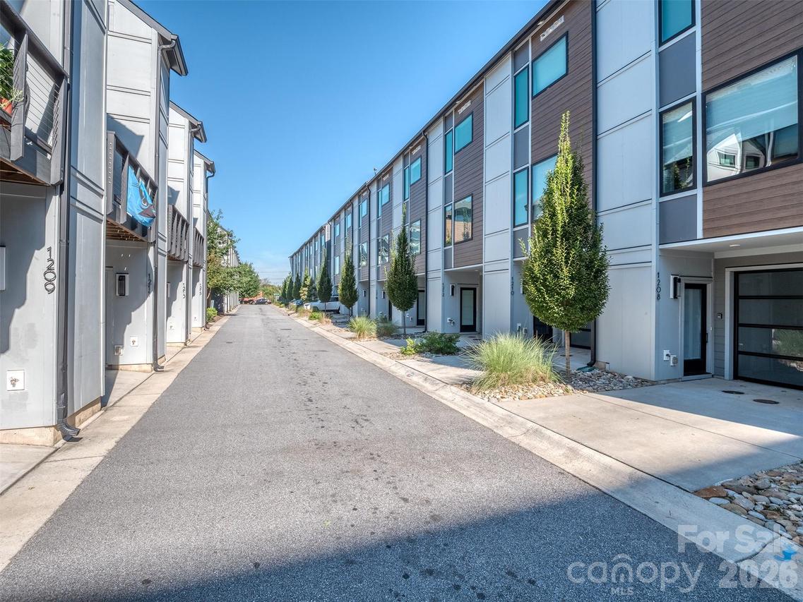 1212 Minter Pl., Charlotte, NC 28203