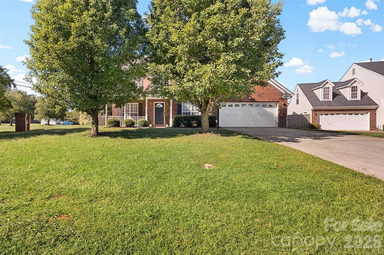 156 Rusty Nail Dr., Mooresville, NC 28115