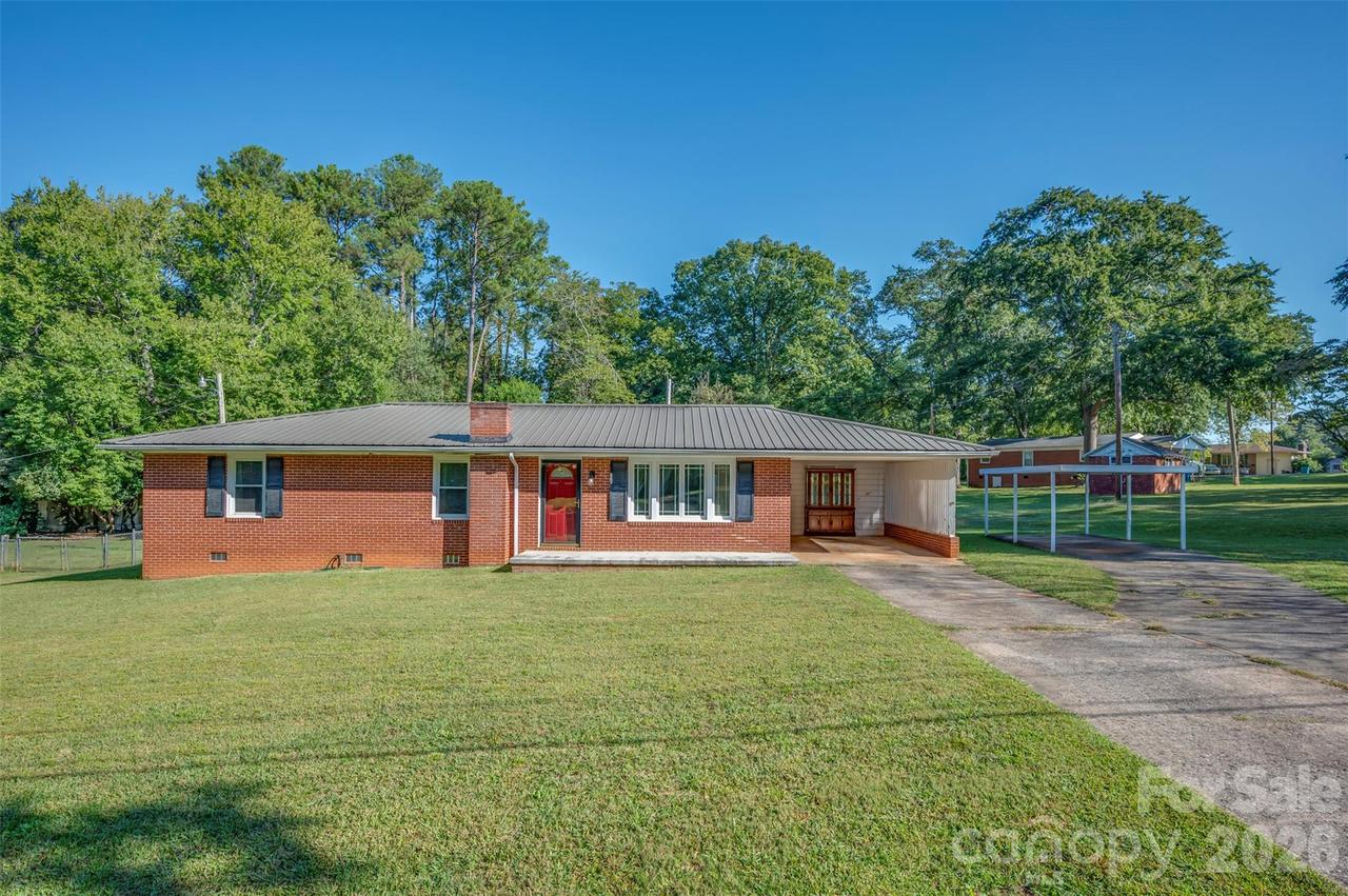 170 Franklin Dr., Forest City, NC 28043