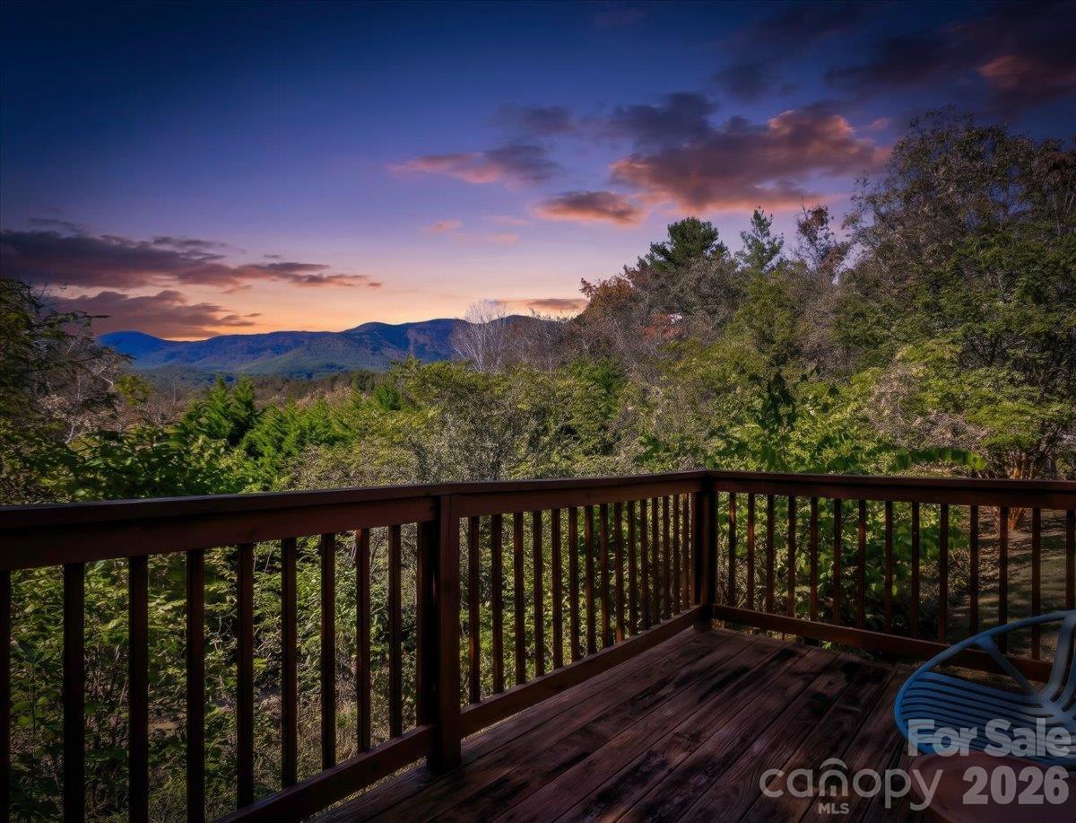 75 Eula Ray Rd., Burnsville, NC 28714