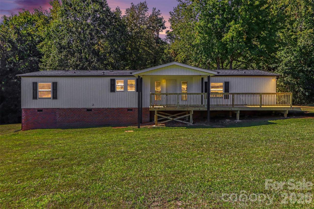 3560 New Potato Dr., Kannapolis, NC 28083