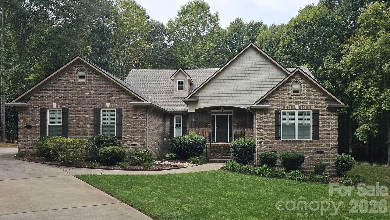4587 Sawgrass Ct., Denver, NC 28037