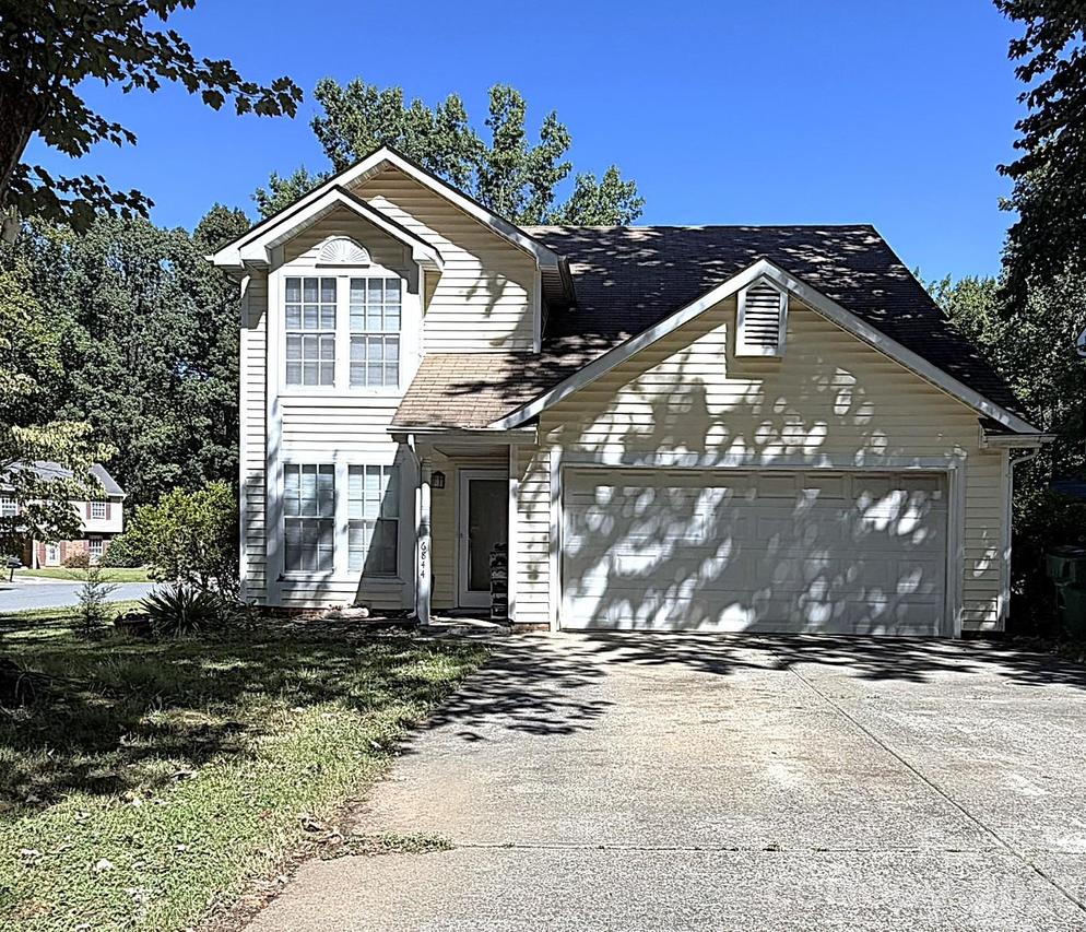 6844 Shiloh Ridge Ln., Charlotte, NC 28212