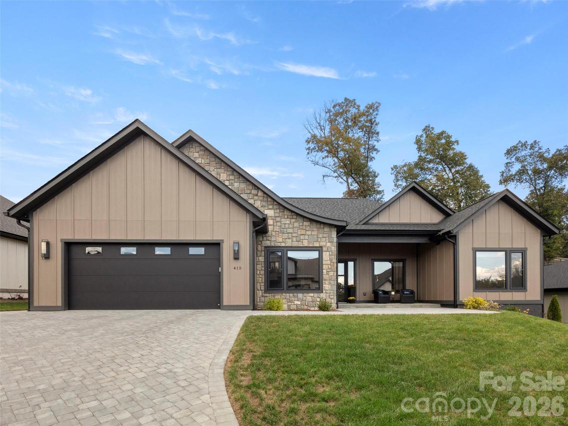415 Big Hill Dr., Arden, NC 28704