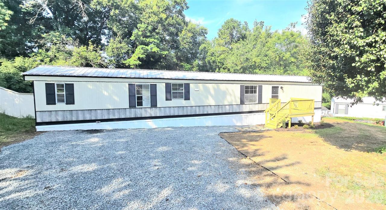 968 Cy Cir., Concord, NC 28025